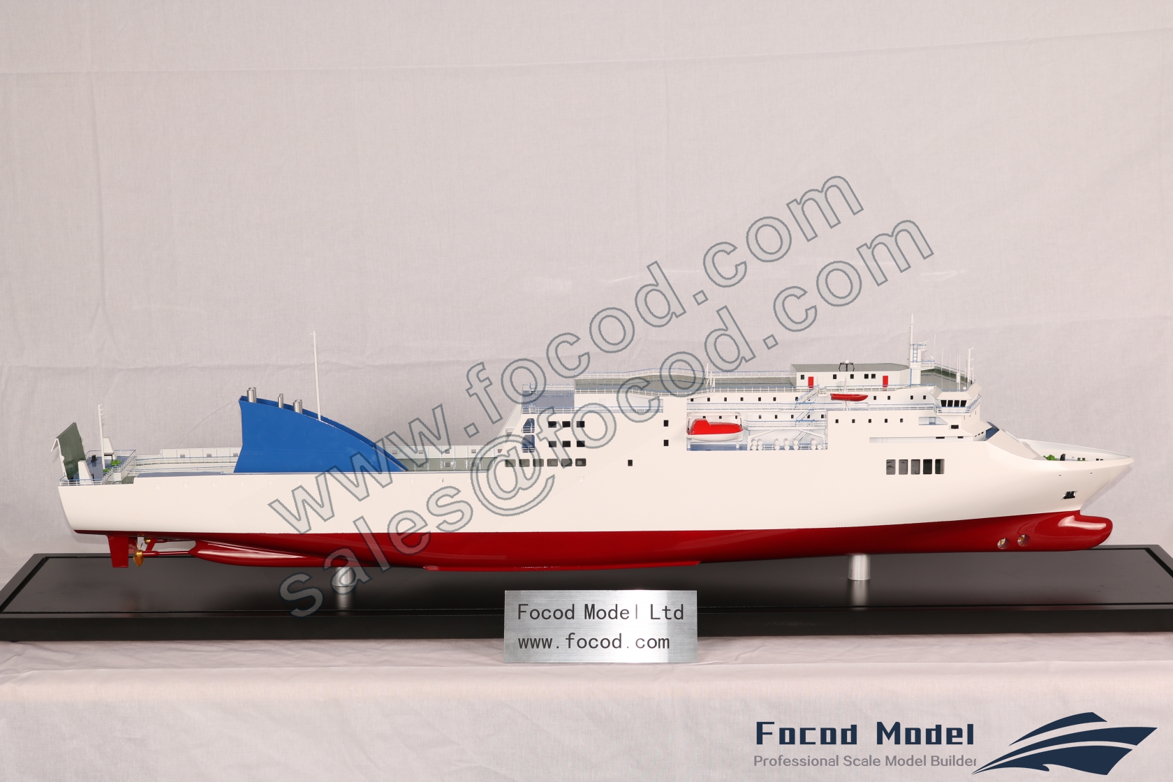 customized model of 186.5m RO-RO ship